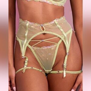 NWOT Flora Panty + Garter in Green